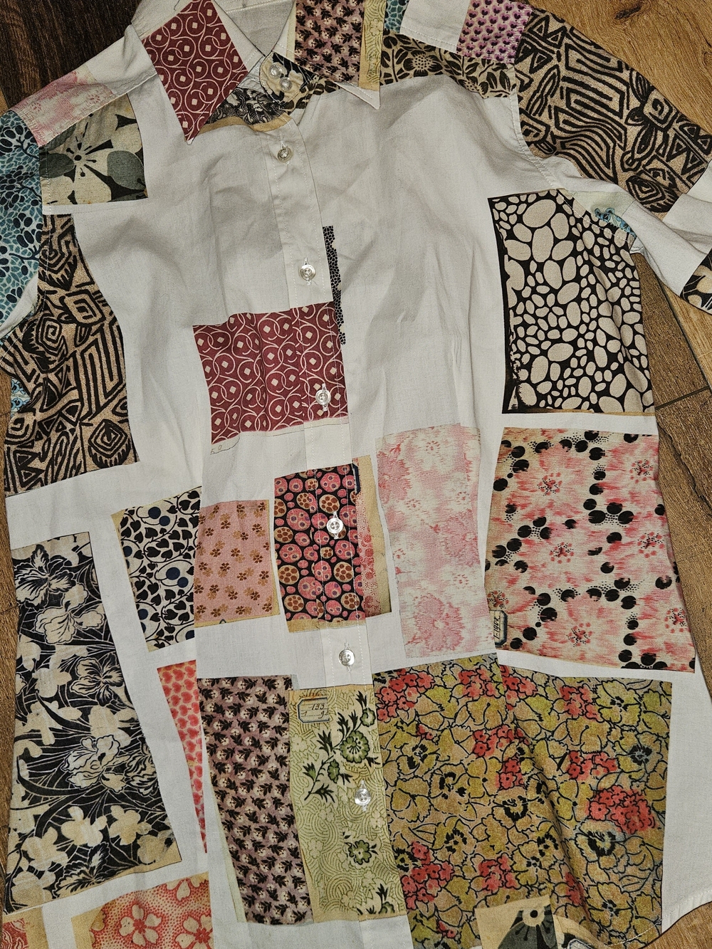 Etro Cream Patchwork Style Button Top - Picture 2 of 4